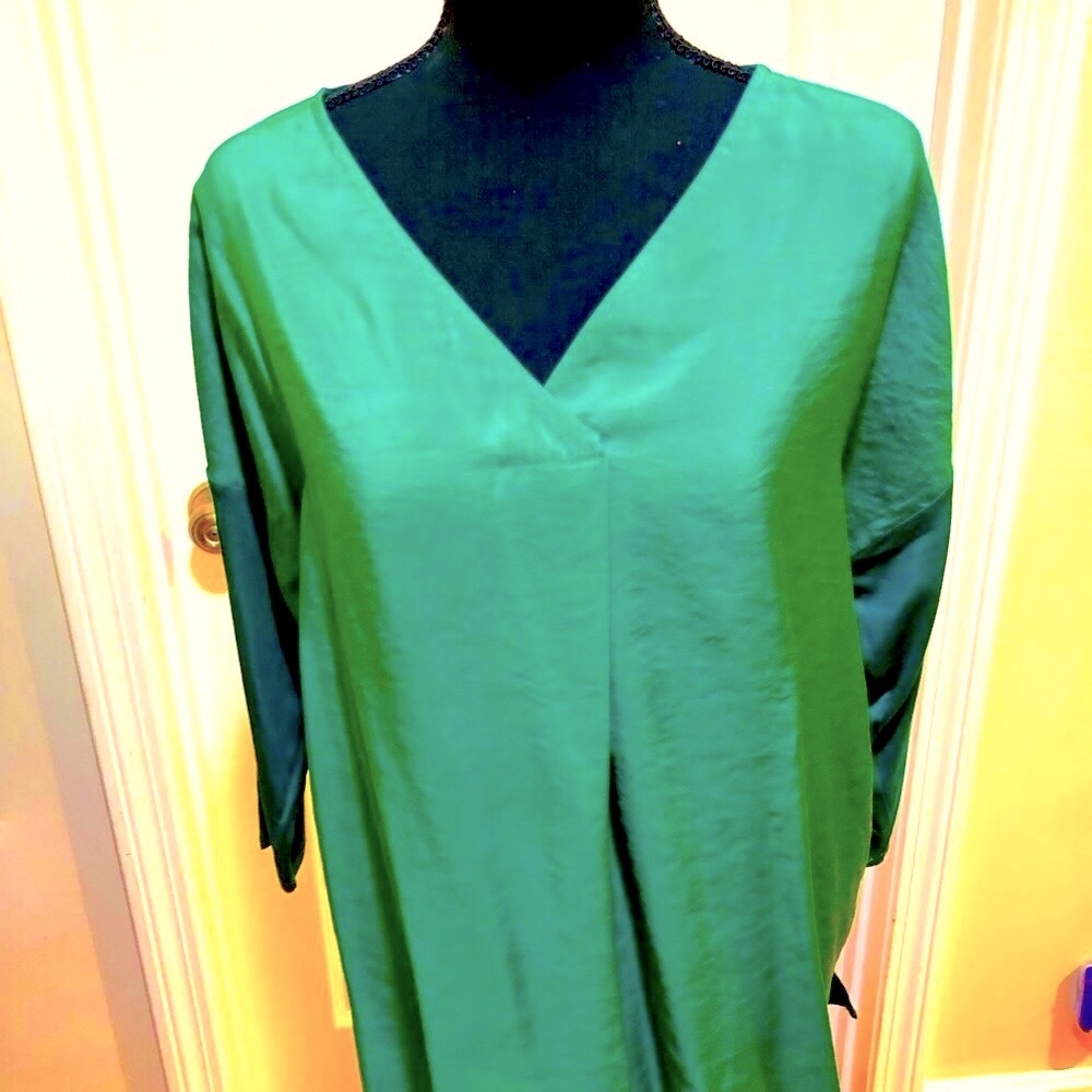 J. Jill Green V-Neck Blouse Size MP